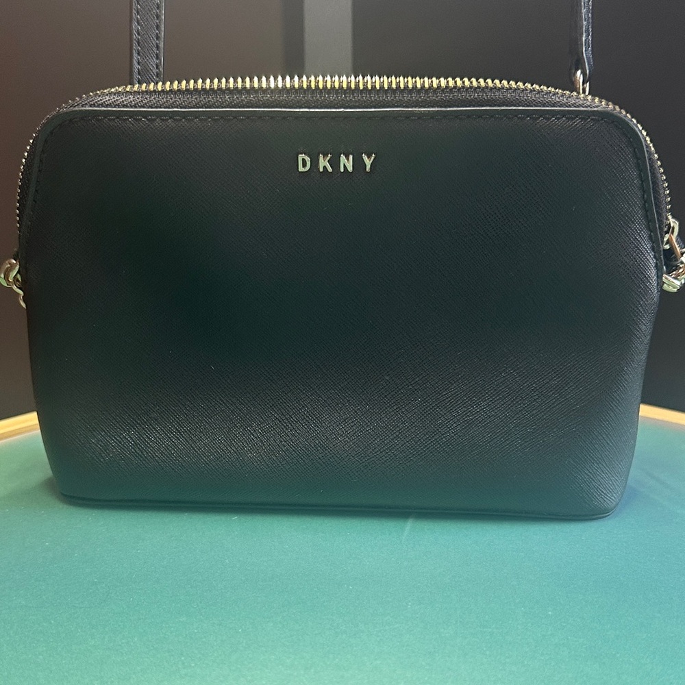 DKNY Black Crossbody Bag with Gold Chain - Picture 2 of 16